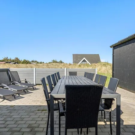 6 Bedroom Lovely In Holiday home *